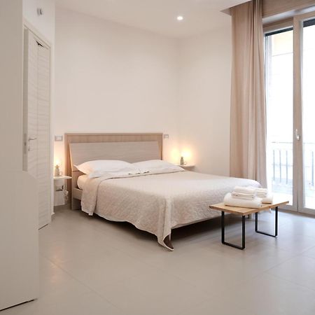 B&B Gasparrini Rooms Наполи Екстериор снимка